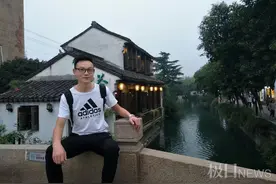 “留级”班主任让山里孩子爱上学习，惊喜“礼物”帮留守孩子圆梦图片