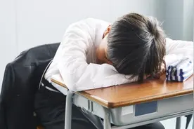 “双减负”下，一个二胎家庭的喜与忧图片