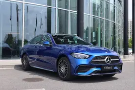 奔驰全新C级实拍：越级体面是如何炼成的？| 新车图片