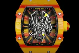 给碳纤维染上色彩，制表界也玩转“五彩斑斓的黑”图片