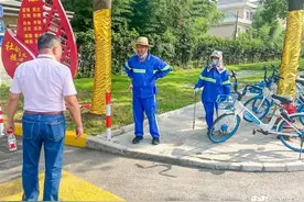 “进来歇一会儿，喝口水吧”图片