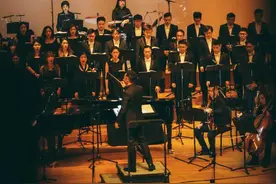 一票难求的《星河旅馆》免费听，这次彩虹室内合唱团很催泪图片