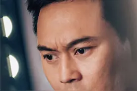 他是披荆斩棘的哥哥，也是四条眉毛的陆小凤丨夜问图片