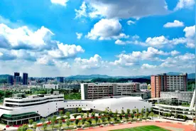 毗邻登塘村！广东白云学院北校区全面落成图片