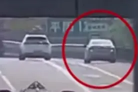 “我不是故意上高速的”，浙江新手女司机跟着导航误入高速，停路边哭着报警图片
