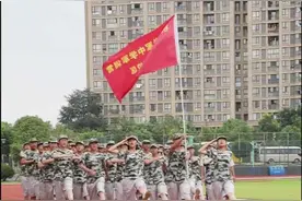 教育部、国防部联合发布新大纲 杭州学军中学今年的高一军训有点“硬核”图片