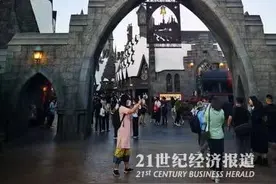 大文旅丨北京环球影城：魔法棒，开门图片