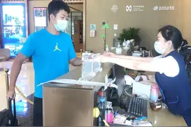 “解放”双手，去深圳机场乘机So easy！可办行李直挂的城市候机楼图片