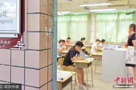 多地明确下半年教资考试时间 如何看待“教师热”？图片