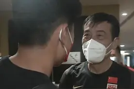 12强赛｜武磊：陈戌源主席等我到凌晨，非常感动图片