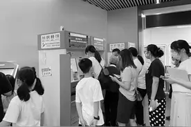 南京市儿童医院全面正常开诊：“老病人”多，复诊需求大图片