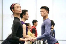 上万人观看上海芭蕾舞团业务考核直播，粉丝看见了啥？图片