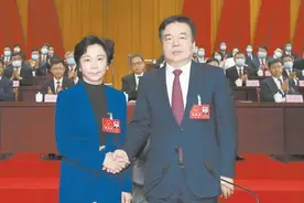 两位“70后”女性同日当选市长，“80后”的她提名为县长候选人图片