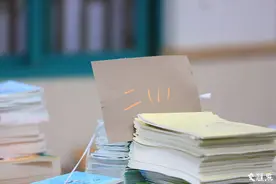 “云家访”、网课、发新书、调桌椅……江苏中小学“开学预备”进行时图片