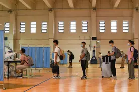 开学啦，高校学子分批返校中！在防疫“烤”验中迎新，这些细节真香图片