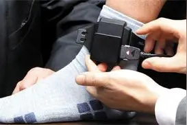 韩国一性犯罪前科者破坏电子脚镣逃跑，两天后向警方自首：杀害了两名女性图片