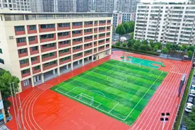 新学期即将开始，蜀山区50所中小学今秋换新装图片