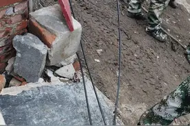 急难愁盼｜村里低压线裸线过低？吉林长春：电线杆电缆全部更换图片