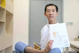 用脚写字考上同济大学研究生！无臂少年开学报到，宿舍设计太细节了图片