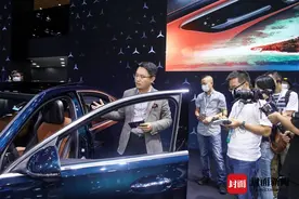 2021成都车展｜梦里寻车千百度，蓦然回首，她在C位处图片