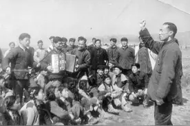 诞生于1957年，《社会主义好》为何至今传唱不衰？图片