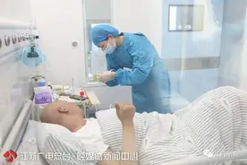 “爸爸需要什么，我都可以给他！”图片
