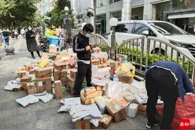 四问快递企业上调派费：快递费会涨吗？快递员收入提高了吗？图片