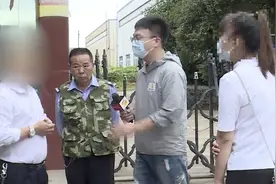 "亲亲我，抱抱我“女子遇男上司短信骚扰 讨说法反被教育”格局小"图片