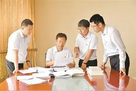 石油楷模风采 | 齐行飞：躬身基层显本色图片