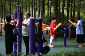 “60% 中国老年人每周锻炼五天”？法媒：中国有近200万免费户外运动设施，数量是法国的10倍图片