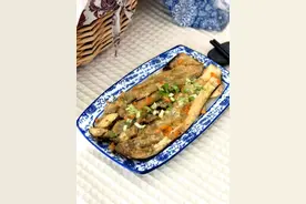 #少盐饮食 轻松生活# 蒜香煎茄子图片