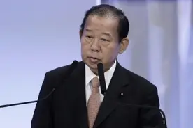 日本自民党拟更换党内要职 在任时间最长干事长：接受调整图片
