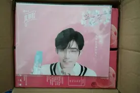 妈妈追星，“一开始替她高兴，后来感觉她被洗脑了”图片