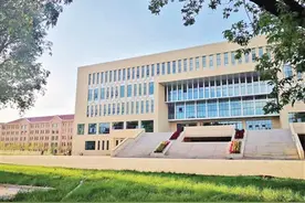 扎兰屯职业学院校区综合建设项目主体竣工图片