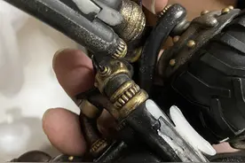 消费曝光台丨网购泡泡玛特玩具部件断裂有胶水，公司：可退款图片