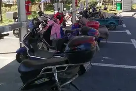 零碳排放，杭州首个！小区电瓶车充电用上了光伏能源图片