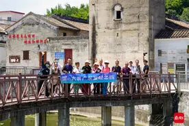 南都拍客走进肇庆古村落，探秘800年的古法造纸、鹅春古窑图片