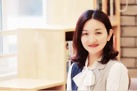 开学第一课·校长说｜南京市芳草园小学副校长黄健：强国有我 向阳生长图片