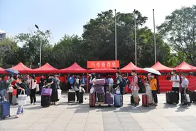 北大四千余名新生今天报到，“寒门”学子占比为近年最高图片