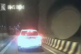男子酒驾疯狂逃逸 车内妻儿劝说喊破嗓：快停啊图片