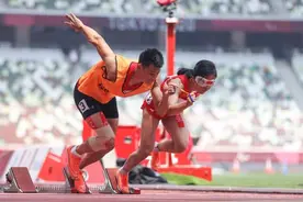 全球连线丨盲人领跑员徐冬林：我的使命就是让她勇敢奔跑图片