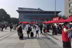 2021级北大本科新生今日报到，共录取4402人图片