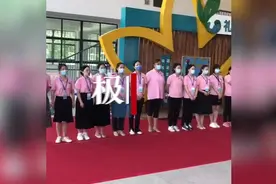 向学校建设者表示感谢，新生入学第一课学会感恩图片
