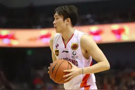 官宣了！丁彦雨航延续最后一年顶薪注册山东，新赛季能否亮相赛场图片