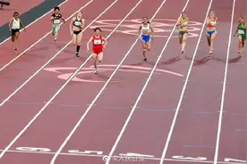 厉害！史逸婷女子100米T36级破世界纪录夺冠图片