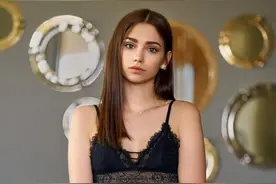 天使面孔魔鬼身材！尤物级德国正妹sophie图片