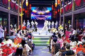 万人相亲大会 单身男女昭化古城邂逅浪漫爱情图片