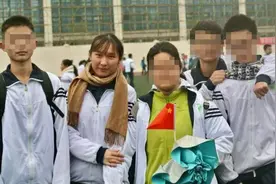 不走高考独木桥的17岁女孩图片