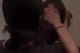 山东宁阳一高中女生遭多人扇脸辱骂，教育部门：严肃处理图片