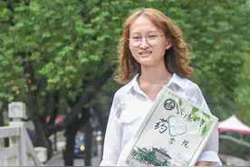 曾被武大“喊话”的白血病康复女孩，今天赴约了图片